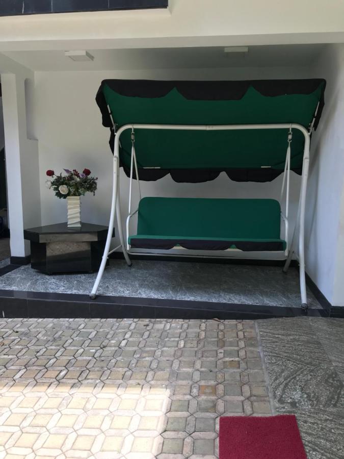 Duvi'S Shelter Bungalow Colombo Exteriör bild