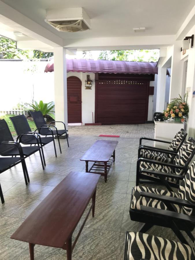 Duvi'S Shelter Bungalow Colombo Exteriör bild