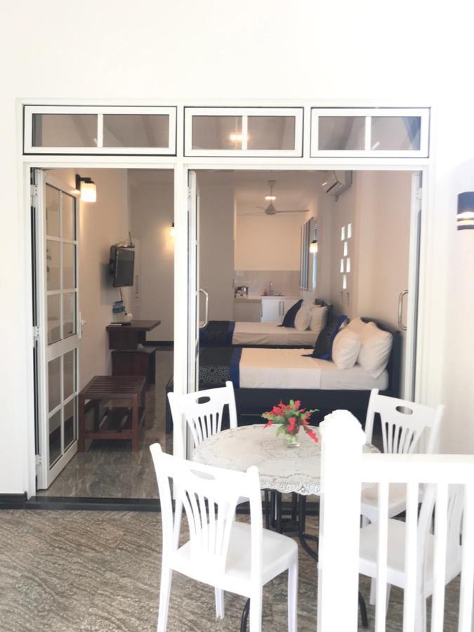 Duvi'S Shelter Bungalow Colombo Exteriör bild